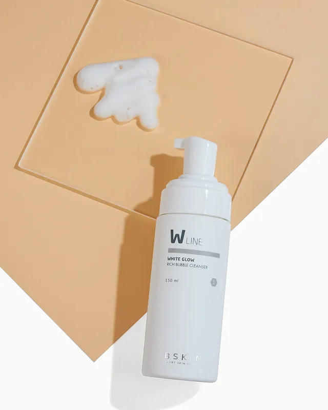 White Glow Rich Bubble Cleanser White Glow Rich Bubble Cleanser